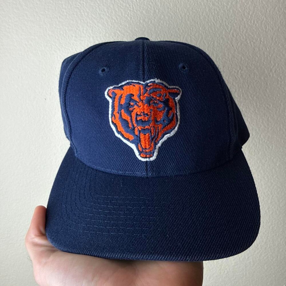 Vintage 1990s Chicago Bears Navy Blue Cap with Embroidered Logo